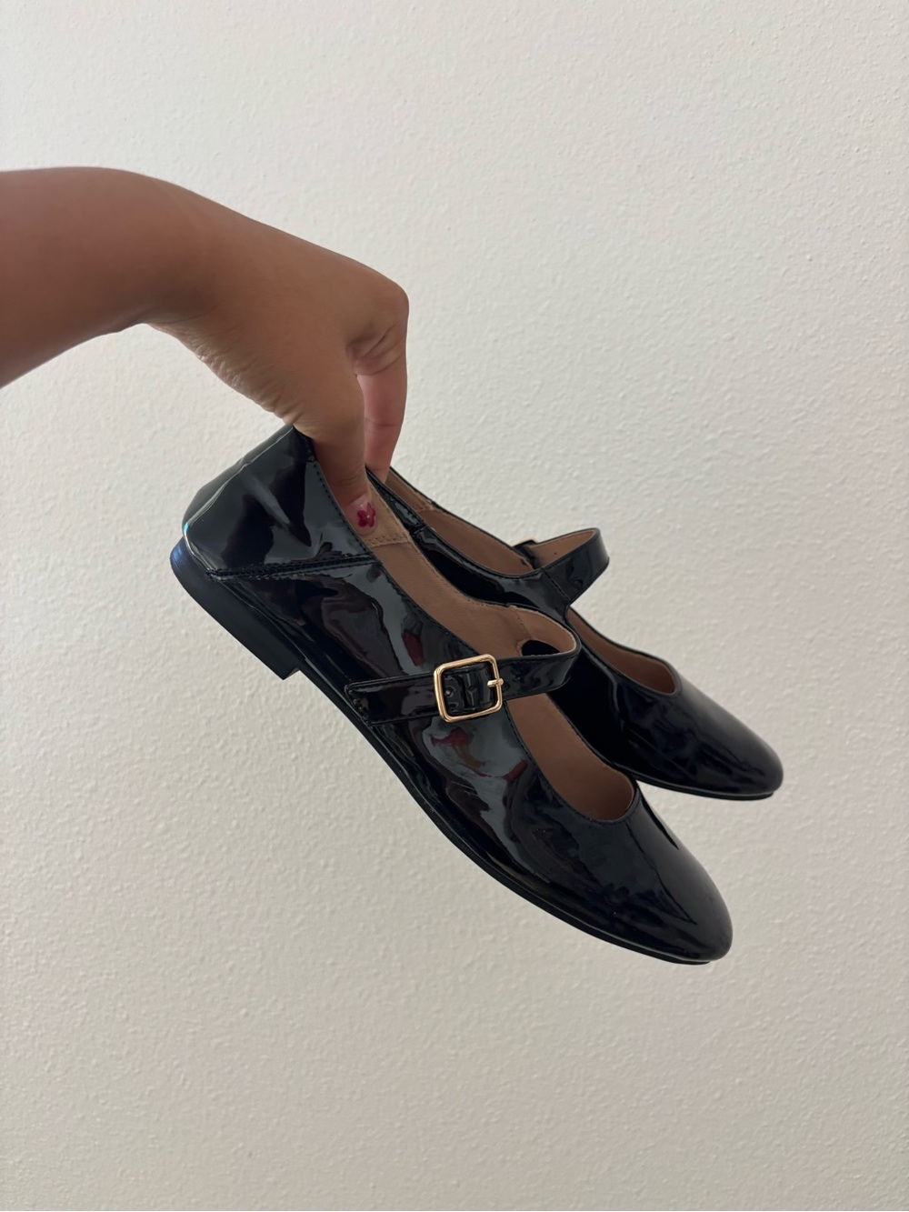 Dream pairs Mary Jane black patent leather flats - Picture 2 of 8